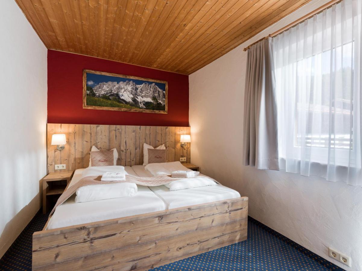 Haus Tirol Hotel Brixen im Thale Exterior photo