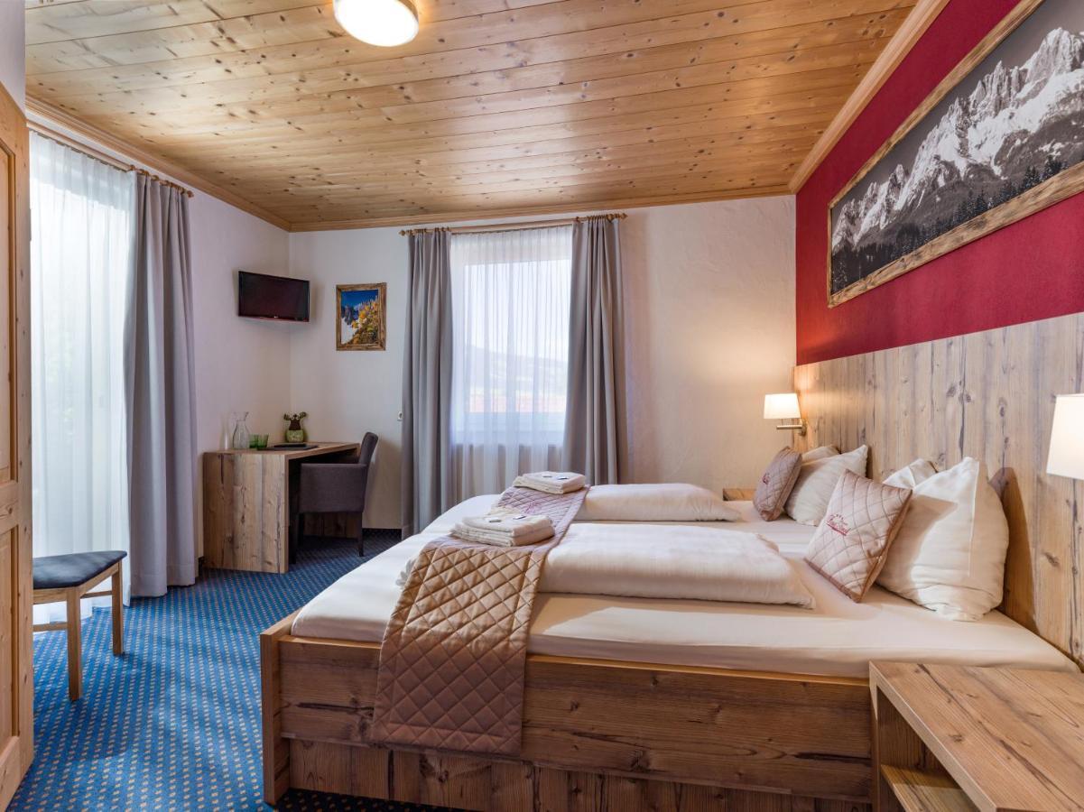 Haus Tirol Hotel Brixen im Thale Exterior photo