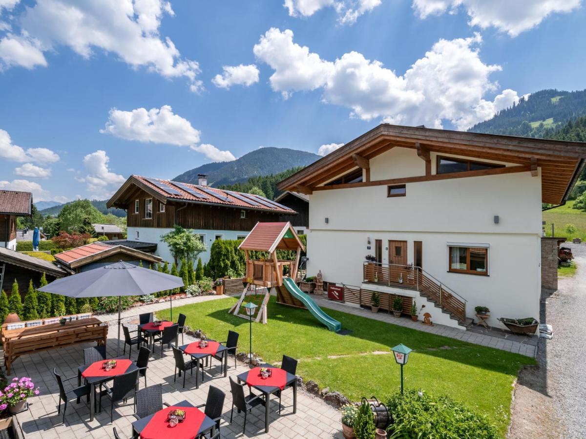 Haus Tirol Hotel Brixen im Thale Exterior photo