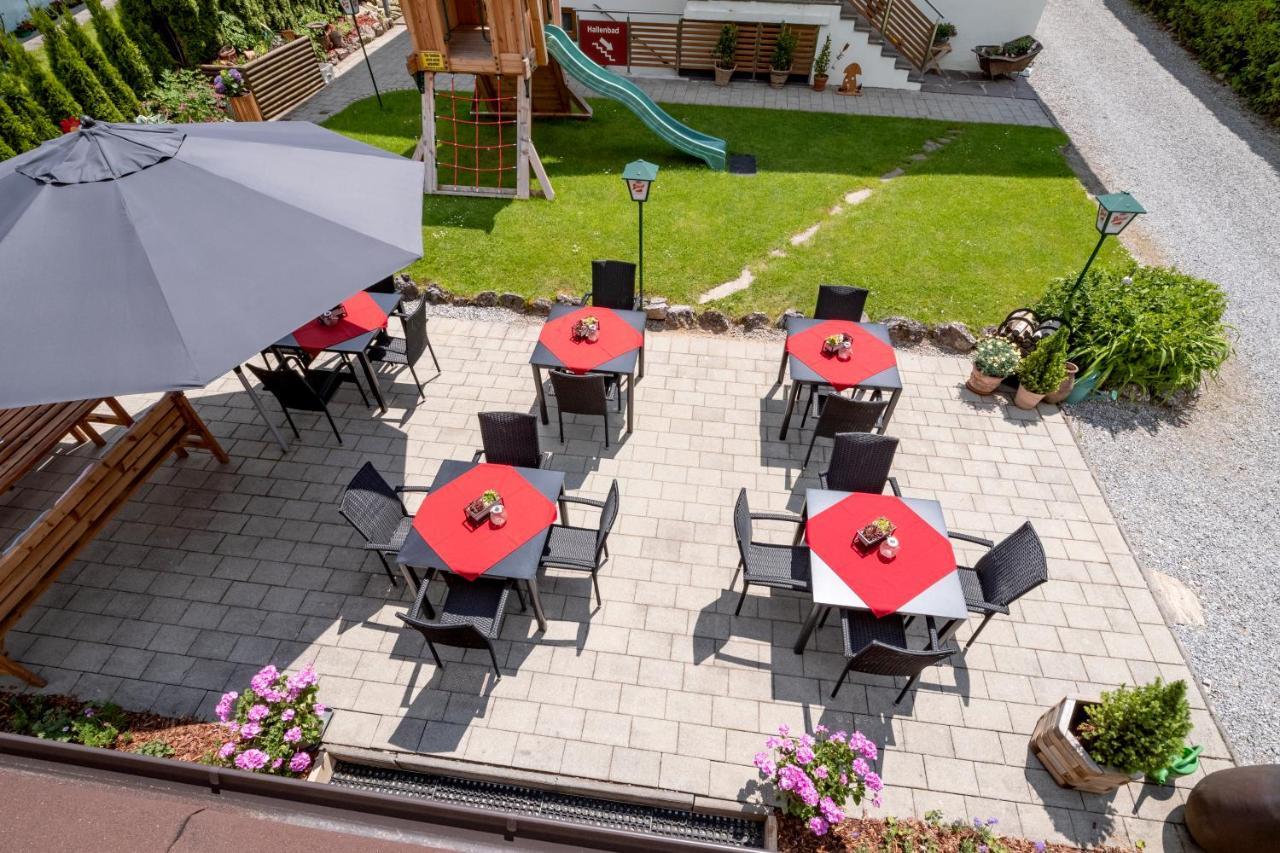 Haus Tirol Hotel Brixen im Thale Exterior photo