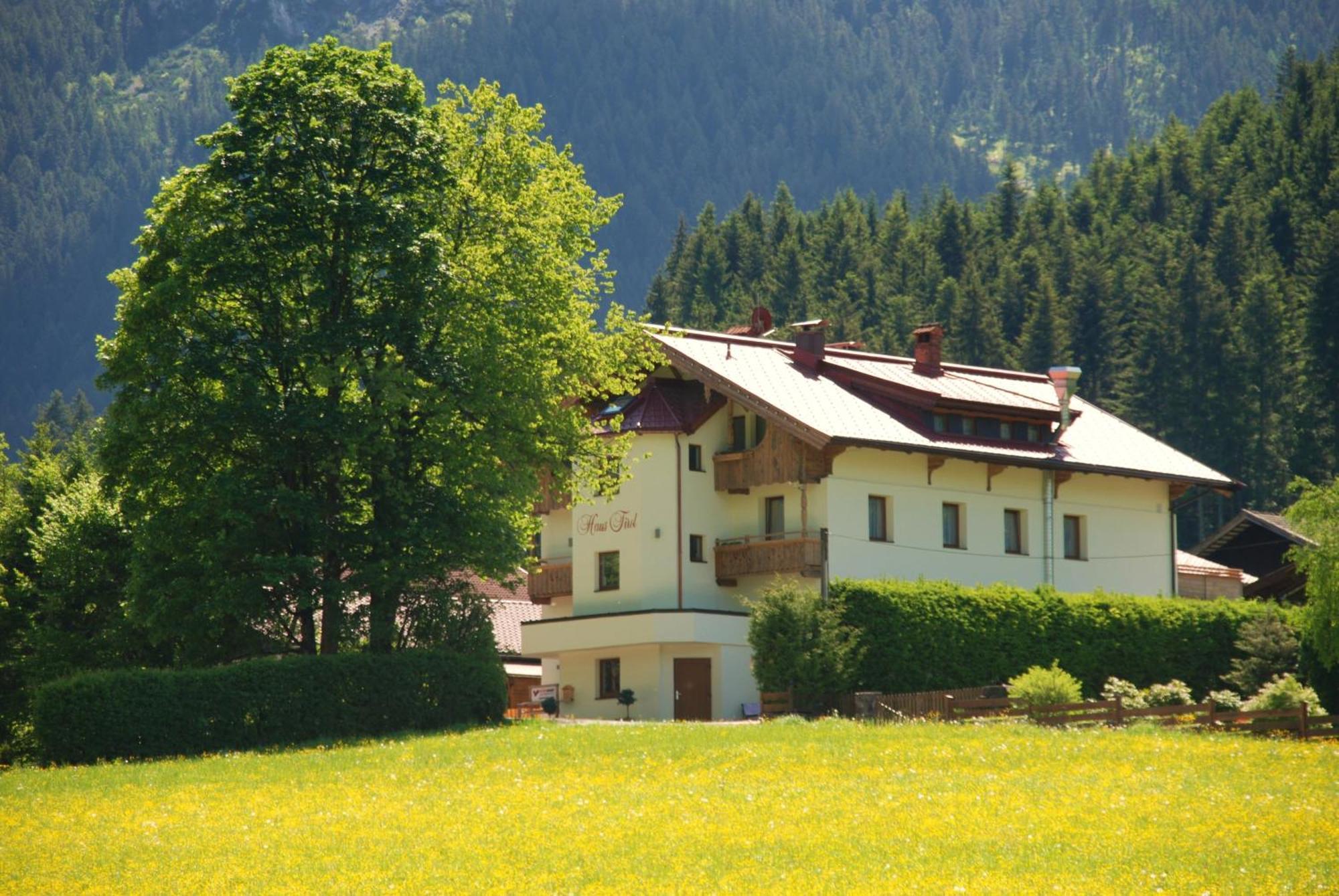 Haus Tirol Hotel Brixen im Thale Exterior photo