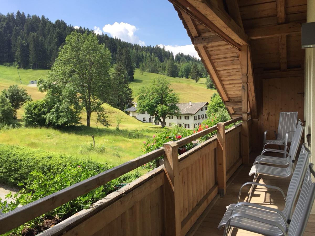 Haus Tirol Hotel Brixen im Thale Exterior photo
